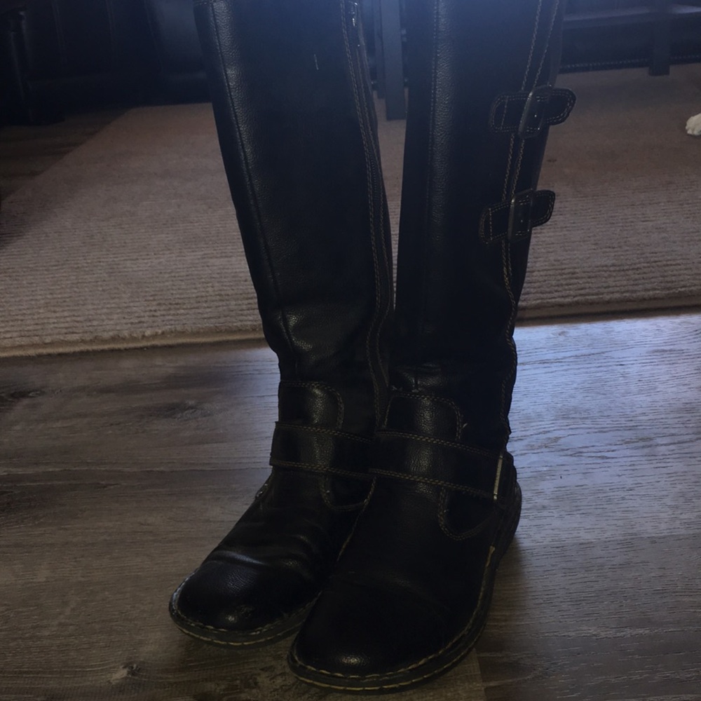 b•o•c brand black boots !!